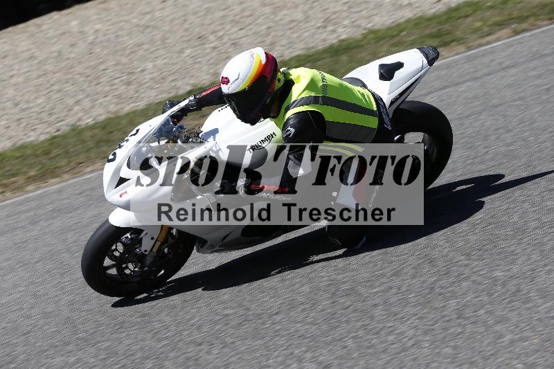 /15 22.05.2026  Plüss Moto Sport  Discover the Bike ADR /Gruppe rot - Race 3/383